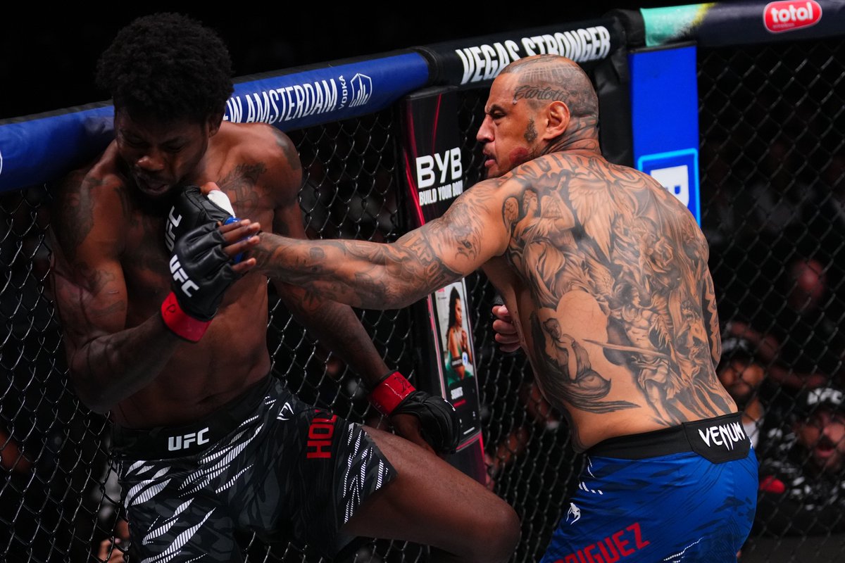 UFC_Asia's tweet image. All heart. All action! 💥
How about Daniel Rodriguez's performance to walk away with a hard-earned win at #UFC318!