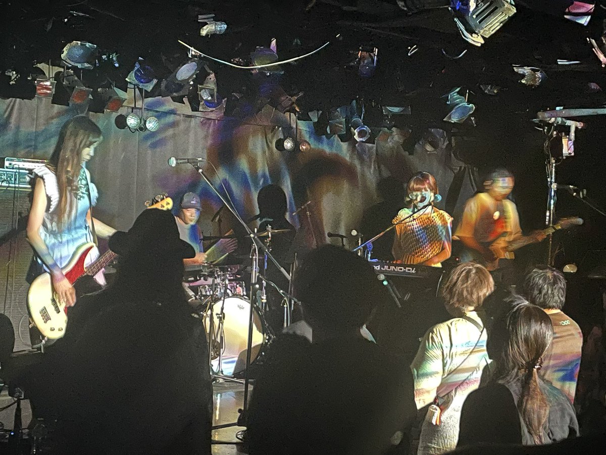 昨日はHymkとSKOOTERのライブにお越しいただきありがとうございました！
久しぶりのライブ緊張したけど、やっぱり楽しい🥰

SKOOTERかっこよかったね！✨
大好きなClub Queでまたライブやりたいな！✨
#Hymk
