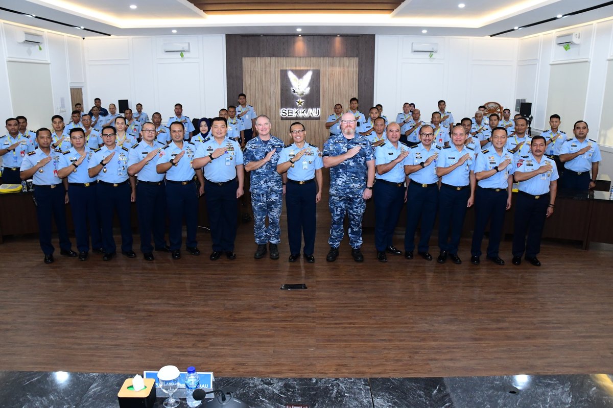 AusAirForce's tweet image. Our #AusAirForce Indonesian Safety and Airworthiness Program (ISAP) team recently presented at the @_TNIAU Safety Workshops conducted at Halim Air Force Base, Jakarta.
#AusAirForce #YourADF #StrongerTogether