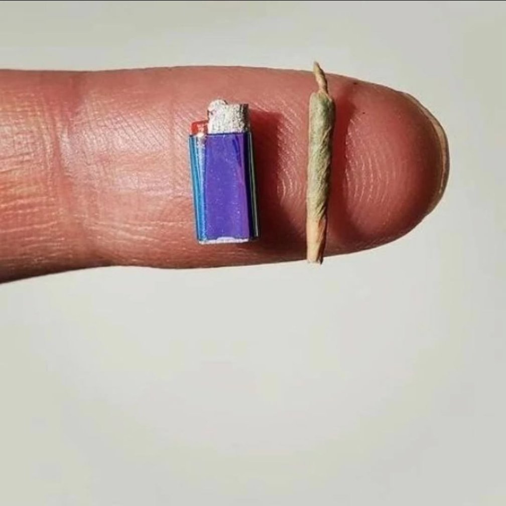 yoshinabbis's tweet image. 月曜日は忙しいのでちょっとだけ吸う。