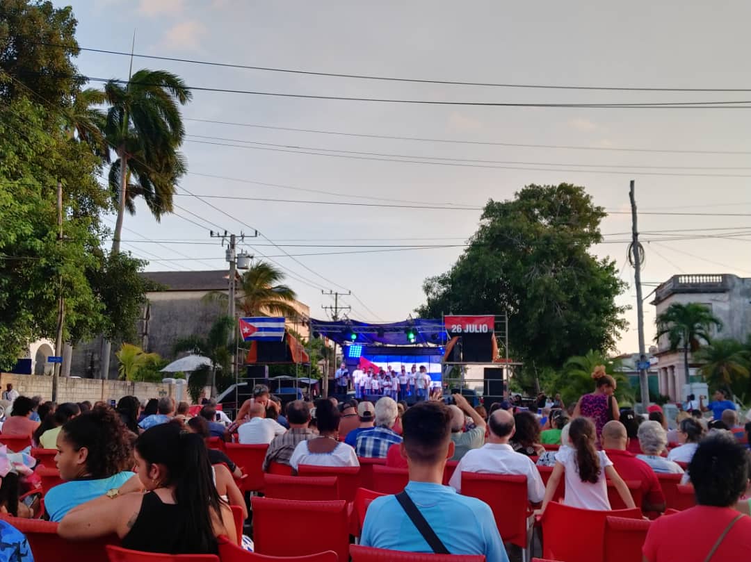 CIGBCuba's tweet image. El @CIGBCuba ¡presente! en el acto del Municipio Playa por la celebración del #26DeJulio en toda #Cuba.
#LaLuchaNoHaCesado #CubaEstáFirme