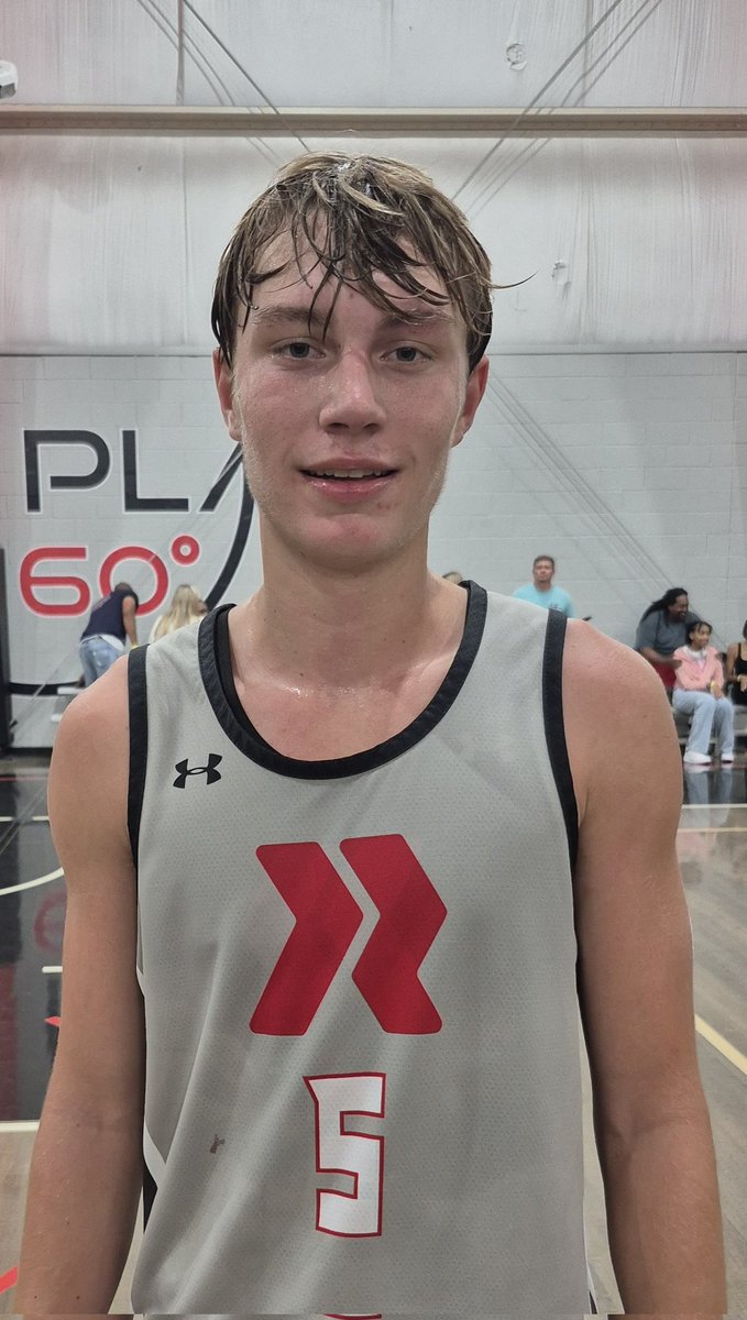 JHillsman's tweet image. '26 Landon Lee had an excellent shooting weekend for Redline Elite 2026. In a tight finale he bottomed out 7 three-pointers enroute to a 29-point effort w/the win. He shot it well off the dribble-esp in off the 1dribble pull up. More on him later. @OntheRadarHoops #Power24