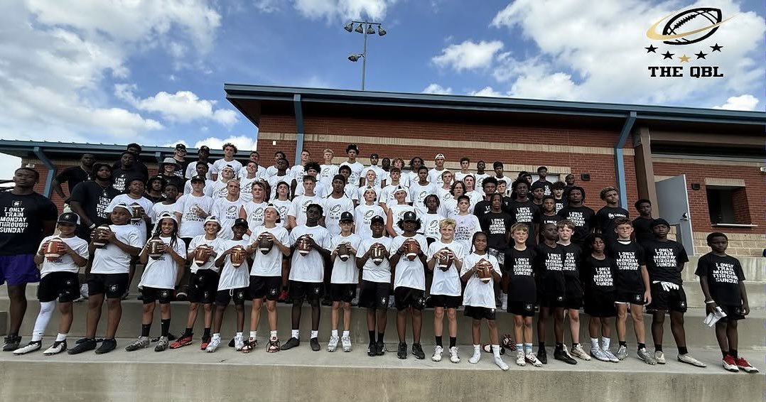 LegacyQb's tweet image. That&apos;s a WRAP on the 2025 QB LEGACY Camp in Anderson, SC! 🔥

Big love to every athlete that showed up, locked in, and repped The QB Legacy. 

This camp wouldn&apos;t be possible without the support of our parents, families, and sponsors. 

THANK YOU QBL FAMILY! 💫🖤👊 #TheQBLEGACY