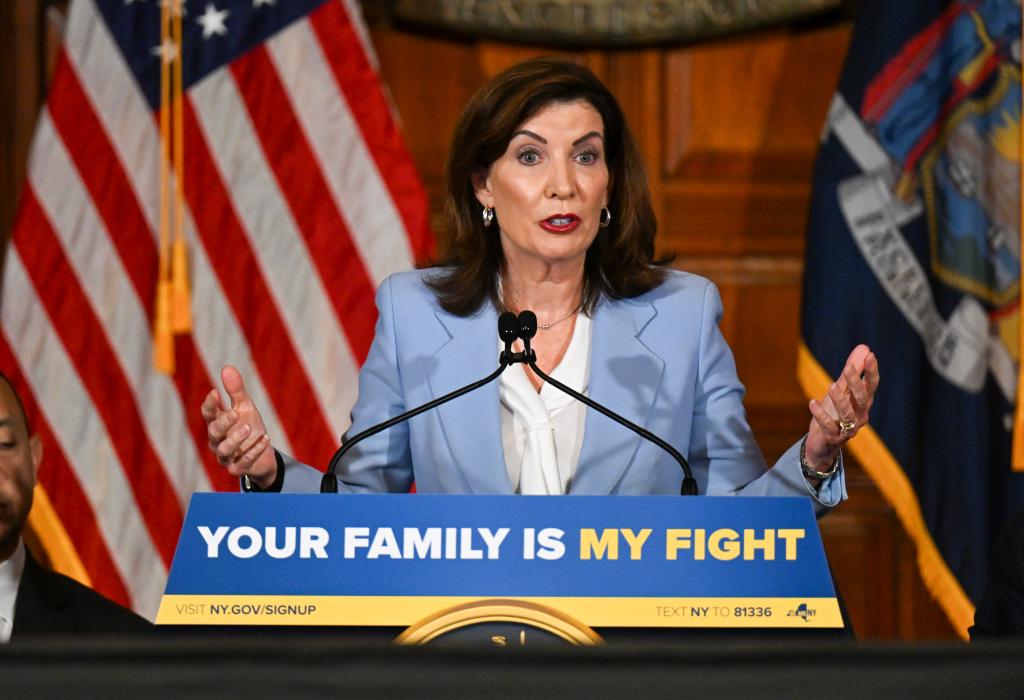 NYPostOpinion's tweet image. The city and state’s fiscal pain just got real —and it was all so avoidable trib.al/RMFsolY