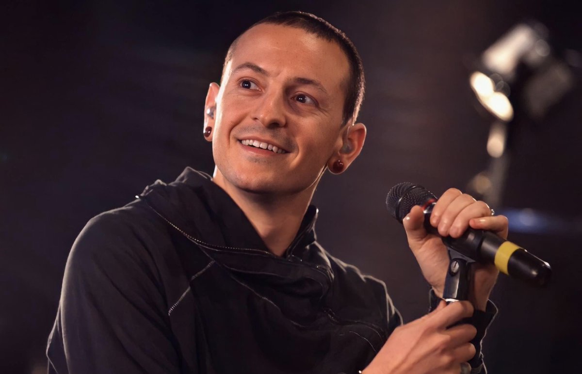 ChesterShots's tweet image. I’m sending my love to each one of you today. It's not been easy, it never has been.
If you're struggling today, please reach out to someone. You’re important and your life matters ❤️