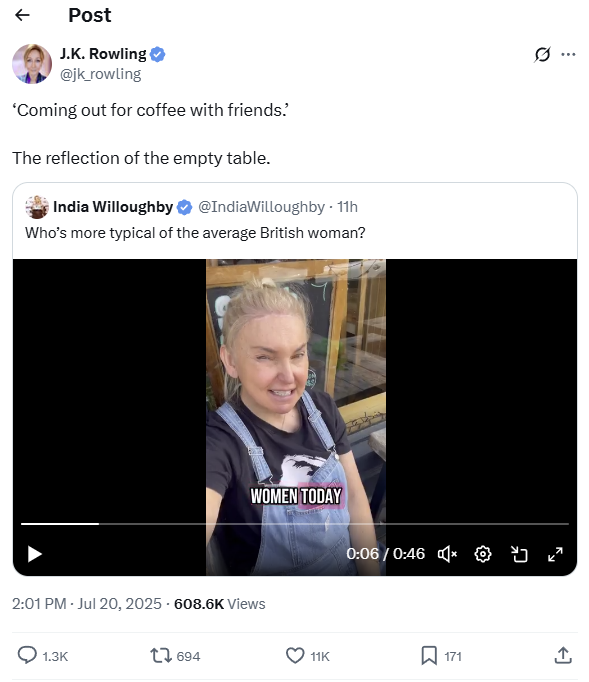 queerlara's tweet image. I wonder what it's like to be a cunt about everything literally all the time. This just cannot be good for a person's soul. She's gonna end up looking like Palpatine.