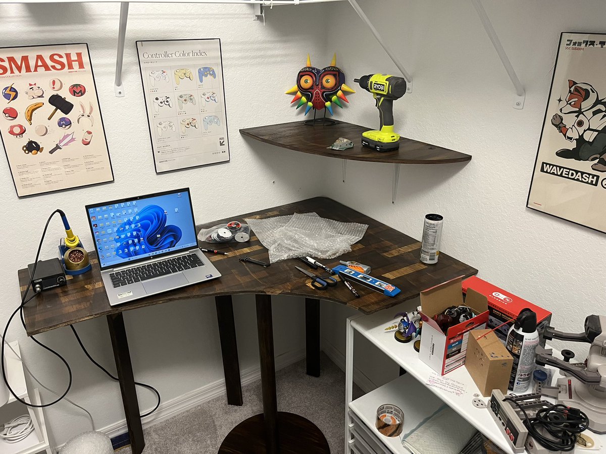 TallFather Customs (@tallfatherc) on Twitter photo It’s a work in progress, but my little DIY closet workspace is actually useable now 🥲
Finally got your work up for display <a href="/_zerotype/">ZEROTYPE ➡️ ANYC 2744</a>! It’s a work in progress, but my little DIY closet workspace is actually useable now 🥲
Finally got your work up for display <a href="/_zerotype/">ZEROTYPE ➡️ ANYC 2744</a>!