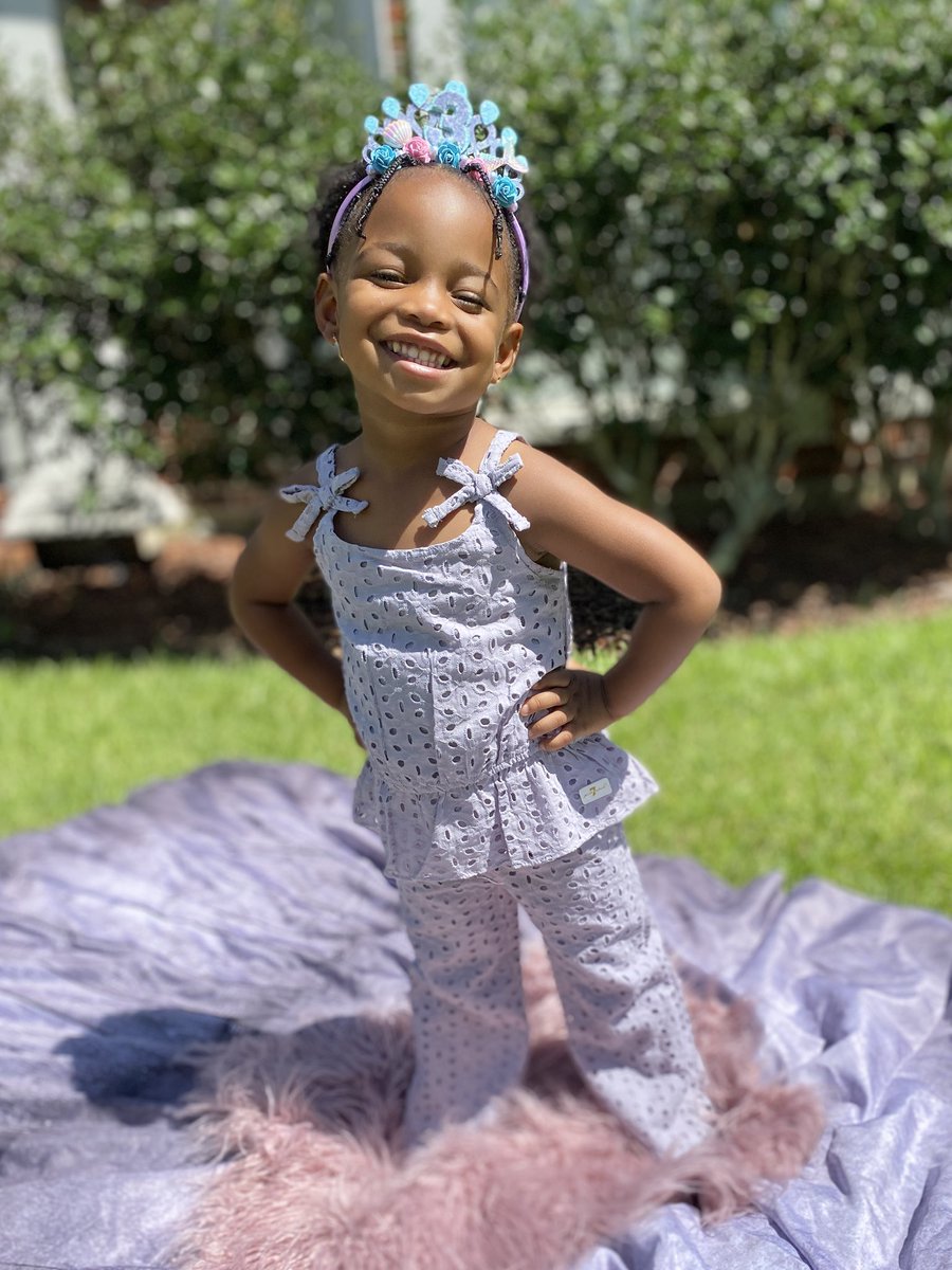 vee_crayton's tweet photo. Happy 3rd Birthday to our Family’s Favorite! We Love You Irie 🥰🎉💕 https://t.co/ewQmDVBwq7