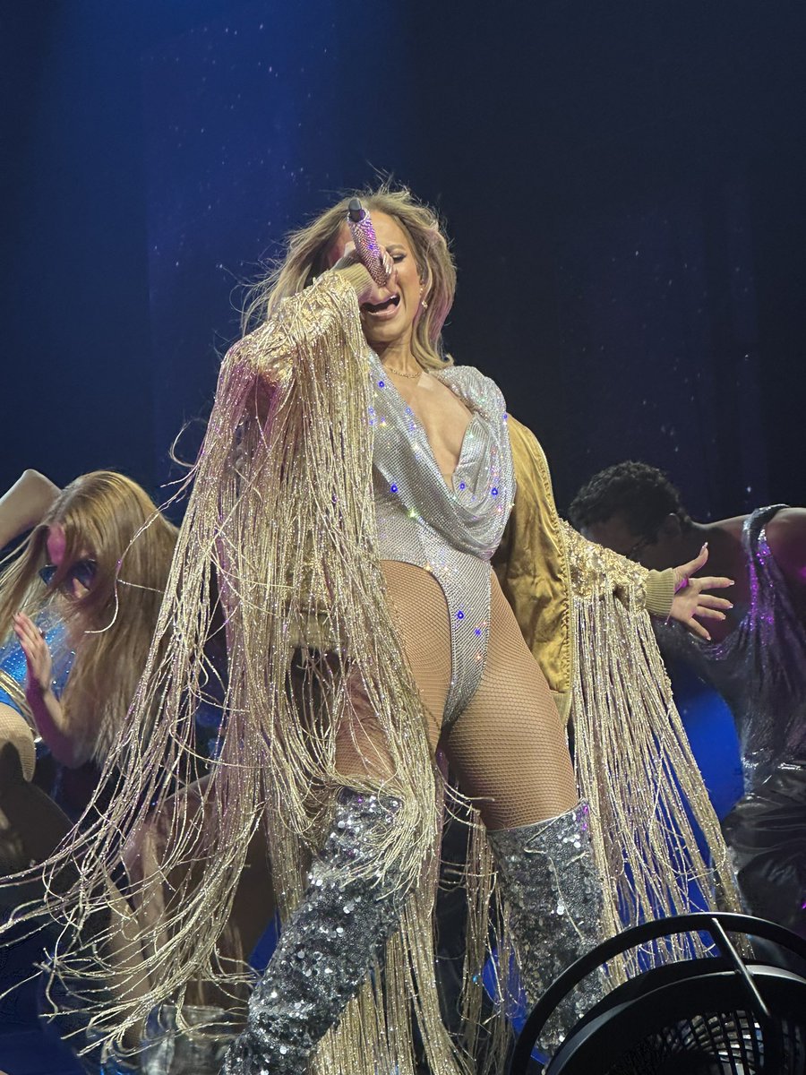 HauntedBySaturn's tweet image. What a show! @JLo in Budapest, Hungary 2025 #UpAllNight #JLo ✨
📸 by me
