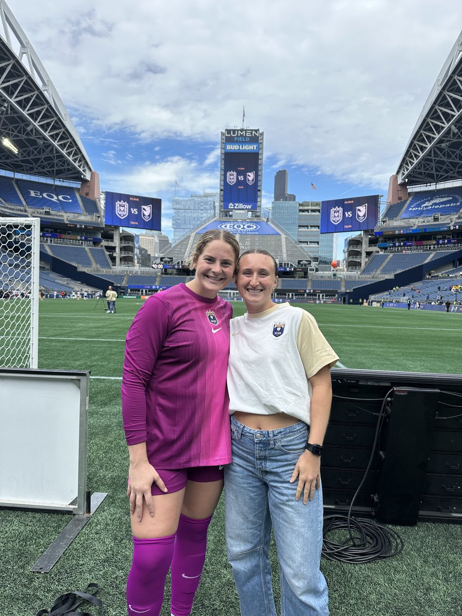 AuburnSoccer's tweet image. First pro start between the pipes β
π§€
Our girl, @mkprohaska, got it done today in a 2-1 win for @reignfc!
