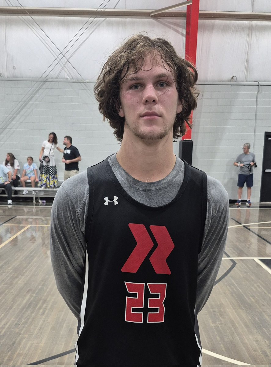 JHillsman's tweet image. '26 CJ Britt was impressives this wknd. In following a 25p (19 in 2H effort), Britt showed his consistency from distance dropping in 3-3PTM w/16pts in another tough close W for Redline Elite 2026. Hit 7 treyballs all from different spots in those 2 gms @OntheRadarHoops #Power24