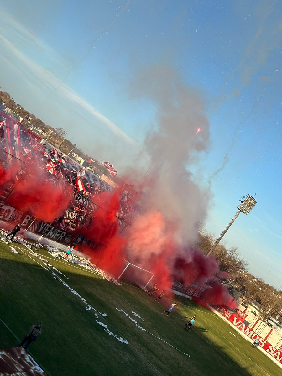 SebaaArancibia's tweet image. Metimos el tercer partido al hilo y todo es alegría ilusión y esperanza 

Te amo chacare ❤️🤍