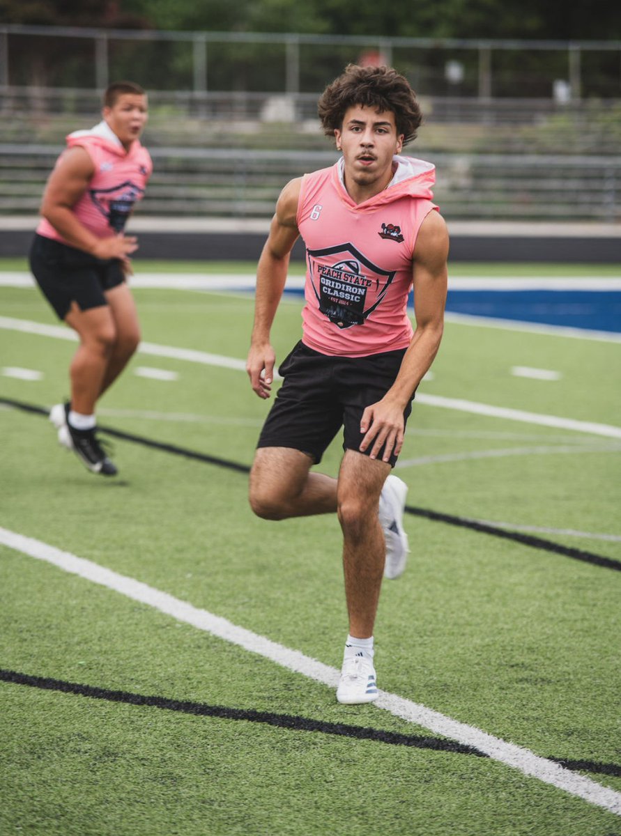 🍑Peach State Gridiron Classic All-American Game🍑 (@psgc2024) on Twitter photo 🆔️ <a href="/GSantaliz/">Gavin Santaliz</a>
🏈 Cornerback
🇺🇸 Florida
📝 Santaliz is a prospect to watch. Shows great instincts and covers well. Ran a 4.7 in the 40 and 4.5 in the 5-10-5. Vertical jumped 31in 🆔️ <a href="/GSantaliz/">Gavin Santaliz</a>
🏈 Cornerback
🇺🇸 Florida
📝 Santaliz is a prospect to watch. Shows great instincts and covers well. Ran a 4.7 in the 40 and 4.5 in the 5-10-5. Vertical jumped 31in