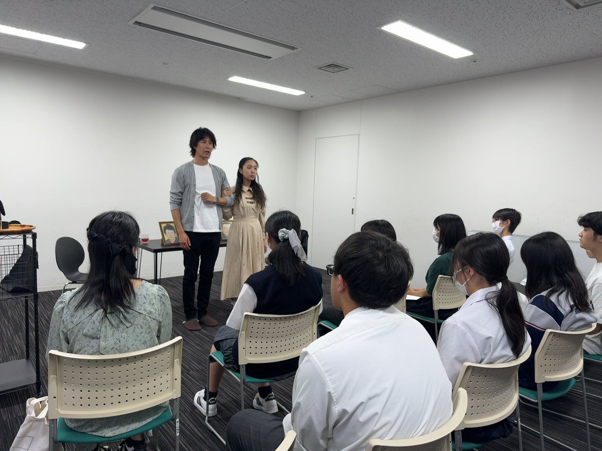 ginsbar's tweet image. 戯曲講座終了
高校生才能あるわ