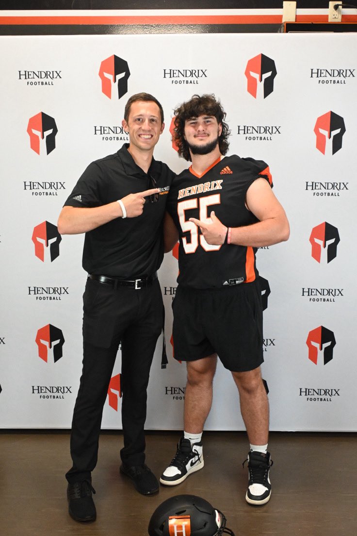 Graysen Narens (@gnarens55) on Twitter photo After a great talk with <a href="/CoachKT_/">KleaT Coach</a> I am blessed to receive my second offer from Hendrix College!!! <a href="/Arkansas_HighFB/">Arkansas High Football</a> <a href="/LeroyHood/">Coach Hood</a> <a href="/CoachMyronHend/">Myron Henderson</a> <a href="/RussHeidiSLC/">Russ and Heidi Phillips🏈</a> <a href="/CoachDoerrHDX/">Mason Doerr</a> After a great talk with <a href="/CoachKT_/">KleaT Coach</a> I am blessed to receive my second offer from Hendrix College!!! <a href="/Arkansas_HighFB/">Arkansas High Football</a> <a href="/LeroyHood/">Coach Hood</a> <a href="/CoachMyronHend/">Myron Henderson</a> <a href="/RussHeidiSLC/">Russ and Heidi Phillips🏈</a> <a href="/CoachDoerrHDX/">Mason Doerr</a>