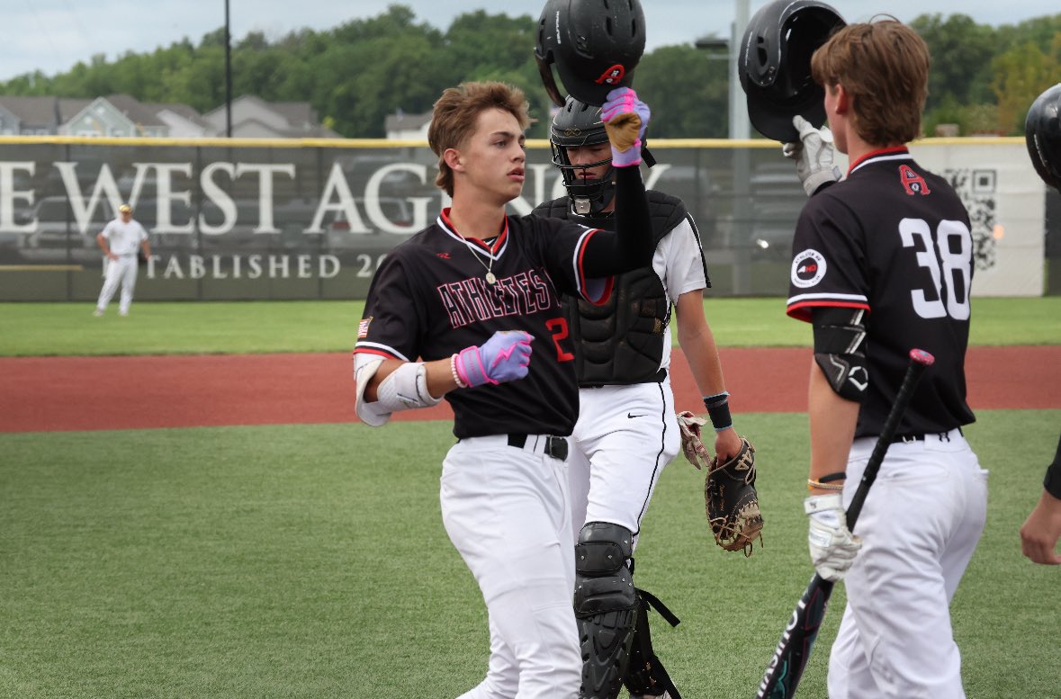 DylanMcCabe2027's tweet image. Had a great time at the ABC Championships. We made the final 4. I had a great week at the plate with a home run and more. Can’t wait for what the future holds! @AthletesHQElgin @stce_baseball @Jordan_Dean1 @CoachSutor @LukeWStewart @TyDeffy @DrewLocascio @PeterHamot13 @achrist16