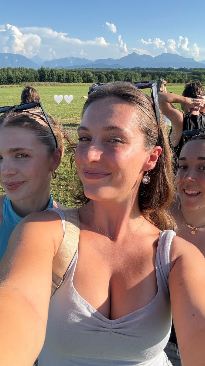 ella_thorne2000's tweet photo. 10/10 winery experience 🍷🇦🇹 https://t.co/uKhYUkIm32