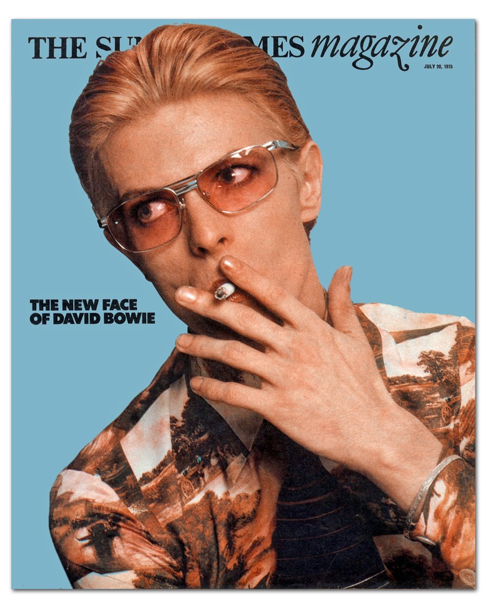 DavidBowieReal's tweet image. SUNDAY TIMES MAG 50 YEARS AGO TODAY
“Gee my life's a funny thing, Am I still too young...”
A 28-year-old David Bowie gracing the front cover of a Sunday supplement in the UK was a big deal fifty years ago today.
The publishers of The Sunday Times Magazine clearly thought so…