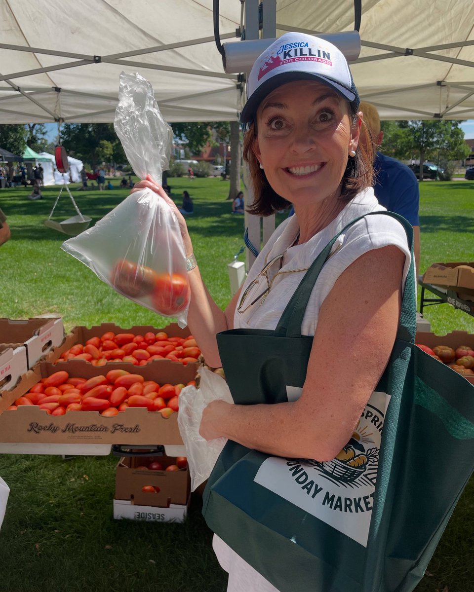 killinforco's tweet image. It was a beautiful day to stop by the bustling Acacia Park Sunday Market. I loved connecting with neighbors, talking to voters about their concerns, and picking out some amazing heirloom tomatoes and Palisade peaches!