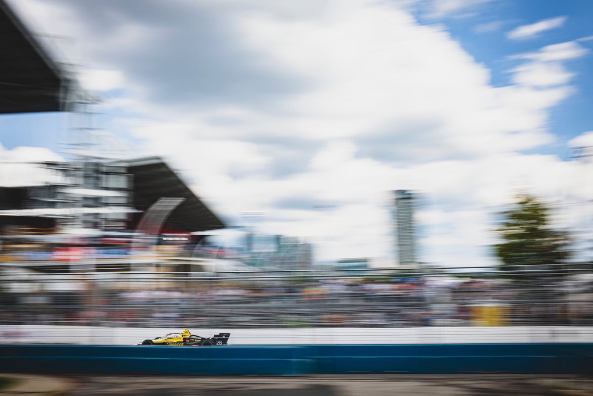 ColtonHerta's tweet image. Wild old show on the streets! Was pushing hard for a podium at the end but happy to come home P4. Pumped to get out to @WeatherTechRcwy this week! 🤘
#INDYCAR