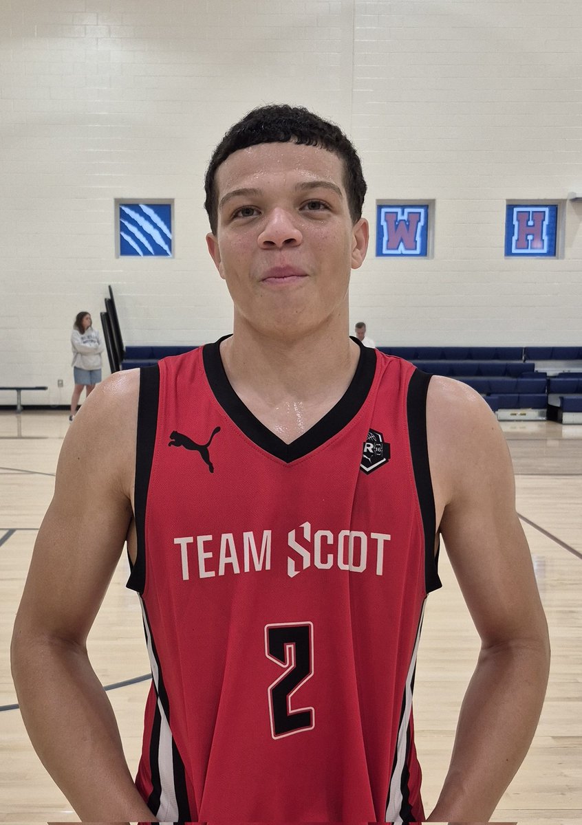 JHillsman's tweet image. Couple of Walton (GA) guys displayed some stuff last 2 weeks in @OntheRadarHoops #Elite32 and #Power24. Notes taken. #NamesInTheNotebook.