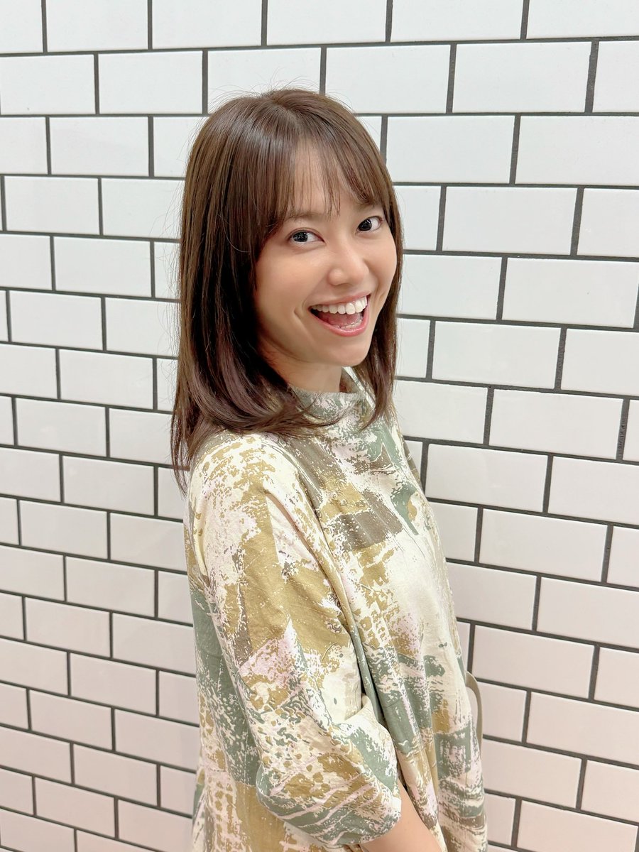 MitsueYanagi's tweet image. 少し前ですが…
髪をテュルテュルに♡
私の髪は弱くていつもフワフワ広がってしまうけど、スルンとストンと真っ直ぐ落ちるようになって大満足です✨
髪質にお悩みの方は是非行ってみてね!
予約はこちら↓
MAISON吉祥寺
beauty.hotpepper.jp/slnH000455666/…
#MEISON吉祥寺
#艶髪