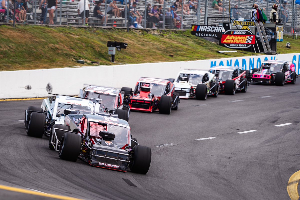 Luke_Baldwin7ny's tweet image. P7. Again. Had speed just couldn’t fire off each time we took a tire. Getting ran up to mars on a late race restart didn’t help either. Tired of all theses 7’s lol, 4 straight 7th place runs on the tour
