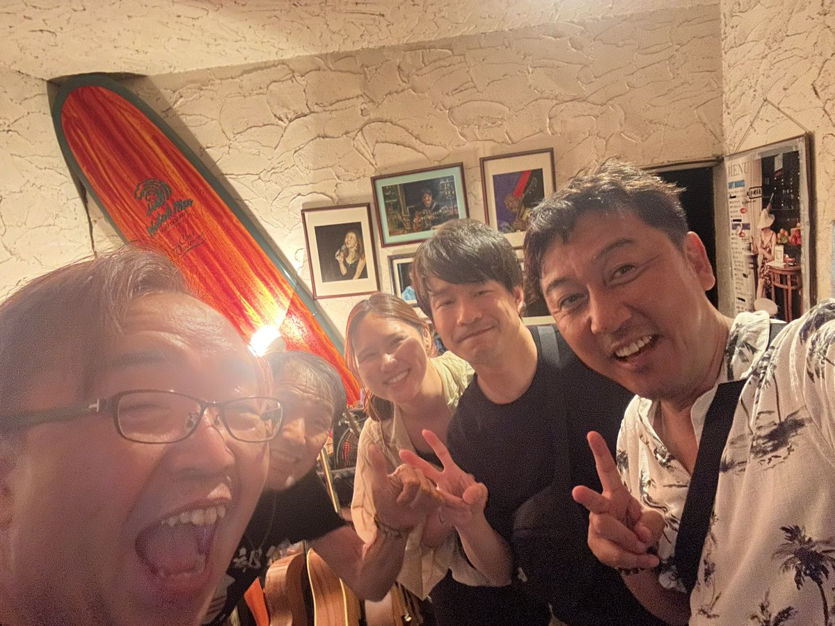 新舞子まで遠征してヘロヘロ会に参加。海辺の素敵なお店で愉快な酒呑さん達とのライブ楽しかった！また参加したいと思います！
#へろへろ会
#Lima