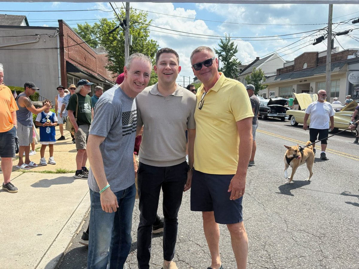 RepBrianFitz's tweet image. Every summer, the Newtown Business Association brings Historic State Street to life with the Antique & Classic Car Show—an afternoon of incredible cars, great conversations, and a true celebration of community.
Congratulations to this year's winner and all participants, and big…