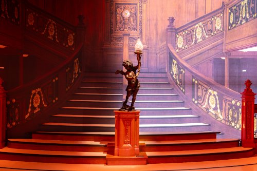 themontrealer's tweet image. Titanic: An Immersive Voyage will be docking in Montreal🚢
🛟Presenting a new approach to the fate of the celebrated liner through archives, immersive devices and virtual reality.
👉Learn more about this exhibit: themontrealeronline.com/elex
#Titanic #virtualreality #Montreal