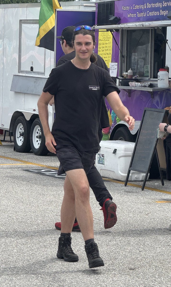 ScottPresler's tweet image. Chasing down voters to earn their votes in Pennsylvania this November.
The democrats are PANICKING that we are on the verge of defeating 3 of their Supreme Court Justices.
Not a lot of folks in Pennsylvania are talking about this election.
We are.