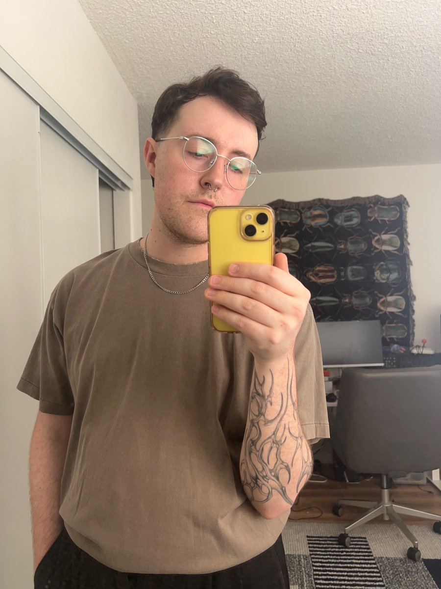 powerfulbeetle's tweet image. new haircut + worked out 4 times this week, im so back