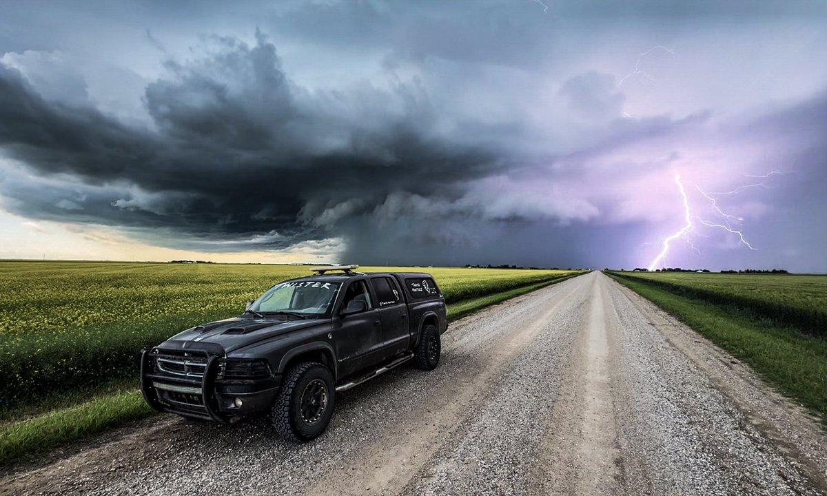 TwistaHunterz's tweet image. St. Peters Colony, SK
5:00pm
@weathernetwork
#skstorm #stormchaser #shareyourweather