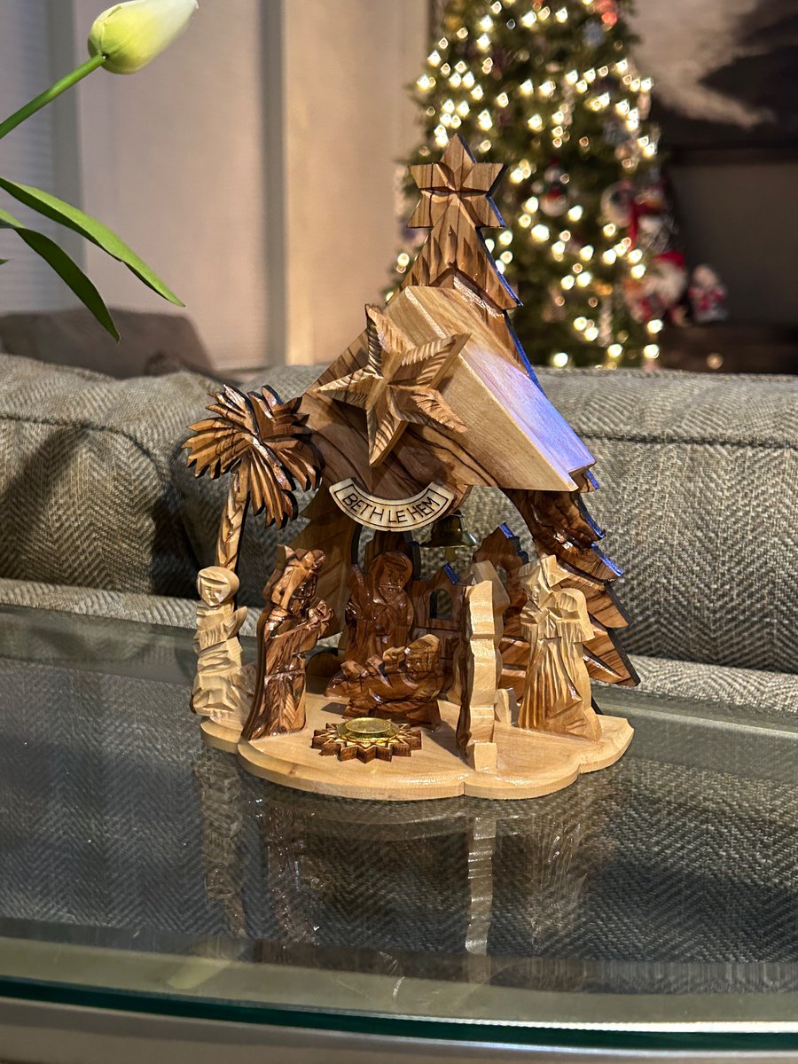 MarkWerling5's tweet image. Nativity scene made of olive wood from Bethlehem. A craft of the Palestinian Christians in metro Detroit. Wishing them well in these difficult times. #Gaza