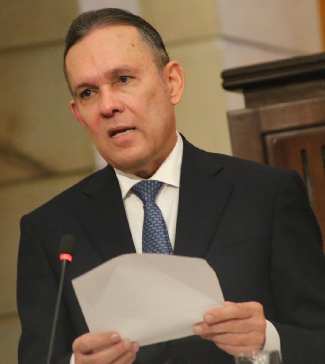 Nuestro reconocimiento al papel que en nombre del <a href="/soyconservador/">Partido Conservador</a> lideró el Senador <a href="/EfrainCepeda/">Efrain Cepeda</a> como Presidente del Congreso. Su coherencia en la defensa de nuestros principios, la institucionalidad y la separación de poderes fue  fundamental para resguardar  el Estado  Social
