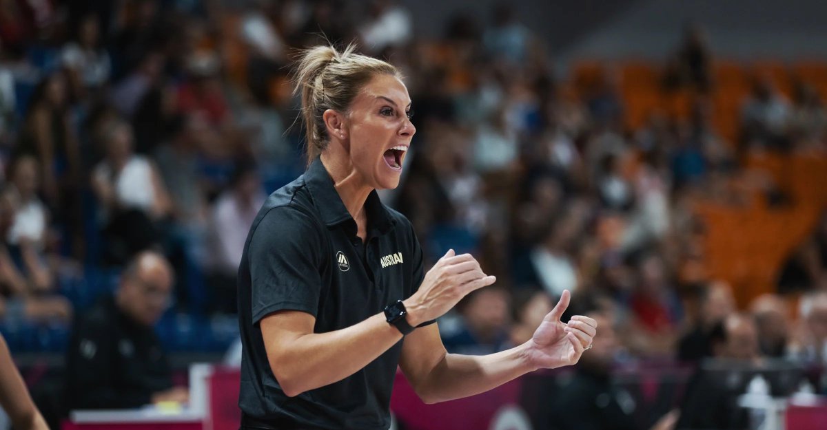 TheSydneyFlames's tweet image. Flames' @Renae_Camino has been recognised for her incredible @FIBA u19s World Cup with the @BasketballAus Gems, by being named the Coach of the Tournament 🏆
Flame #228 Bonnie Deas was also named in the competition's All-Star Five.
📰: sydflames.com/2p97ujmu
#BringTheHeat