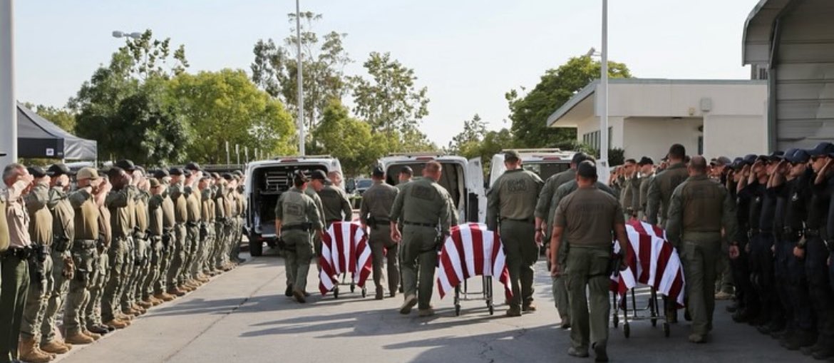 MilitaryCooI's tweet image. We mourn the tragic loss of three Los Angeles County Deputy Sheriffs who tragically lost their lives while performing their duties. They were not just deputies in uniform they were fathers, sons, brothers, friends, and protectors. Each brought courage, compassion, and commitment…
