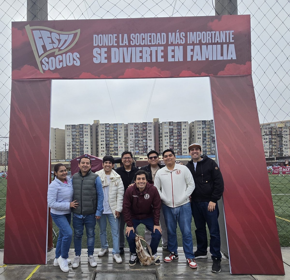 Una tarde más en familia! 
<a href="/Universitario/">Universitario</a> #YdaleU