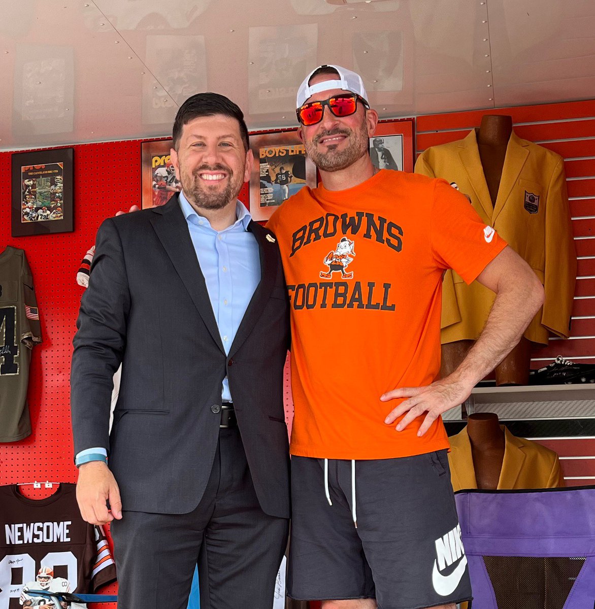 Paul F. Marnecheck tweet media