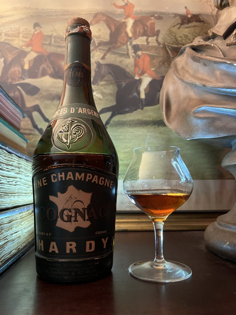 alancornett's tweet image. I told @PappaSciarappa I would have a great pour for his birthday so I pulled out the vintage (1950s/60s?) 25 year old Hardy Cognac. Buon compleanno!
