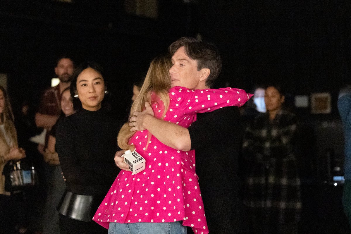 gofckapineapple's tweet photo. Never forget that Cillian asked to be paired with Margot Robbie for actors on actors. https://t.co/MCUe5aQmhK