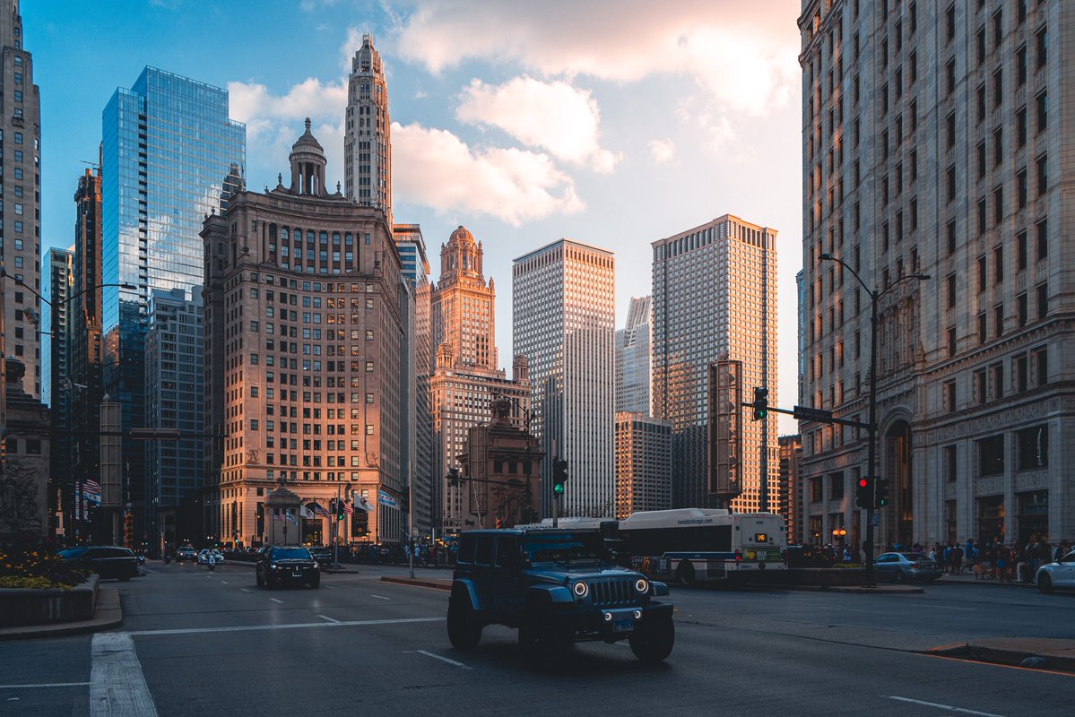 TheJvandy's tweet image. Evening Light on Michigan Avenue.
Chicago, Illinois