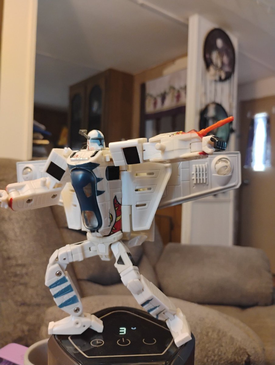 AnalysisKryptic's tweet image. Even though his arms cant move forward, you can still get some decently cool poses