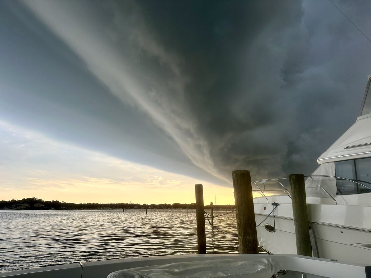 Amazing shelf cloud moving over my boat right now in Mystic. Photos courtesy of Greta Putnam.