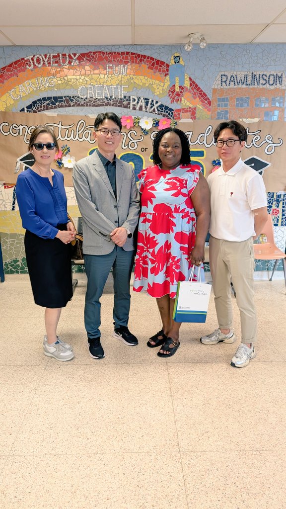Taitt (@wilvaljay) on Twitter photo RAWLINSON SUMMER SCHOOL teacher candidates in action <a href="/tdsb/">Toronto District School Board</a> <a href="/TDSB_ConEd/">TDSB Continuing Education Department</a> <a href="/LC1_TDSB/">Learning Centre 1</a> #tdsbsummer2025 TDSB is grateful for the international perspective! RAWLINSON SUMMER SCHOOL teacher candidates in action <a href="/tdsb/">Toronto District School Board</a> <a href="/TDSB_ConEd/">TDSB Continuing Education Department</a> <a href="/LC1_TDSB/">Learning Centre 1</a> #tdsbsummer2025 TDSB is grateful for the international perspective!