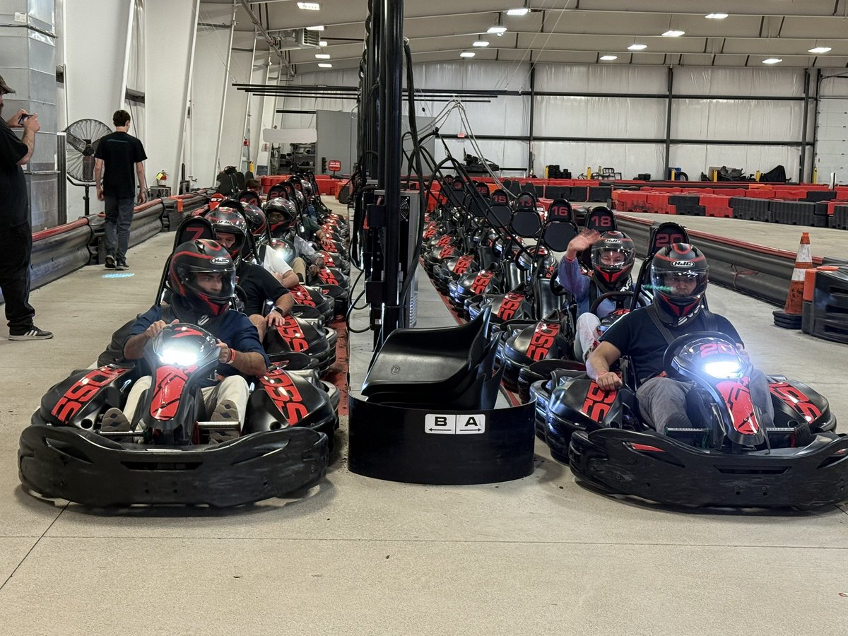 2Scottish's tweet image. 🏁 Velocity Shift Meets Vascular Medicine 🩺🚥 Terrific evening at the track with @CleClinicHVTI @ccfvascmed.
Our clinical fellow was on fire… until an undergrad took “pressure” control a bit too literally 💥🧱#GoKartVsGoVeins #VascularSquad #CardioKarting