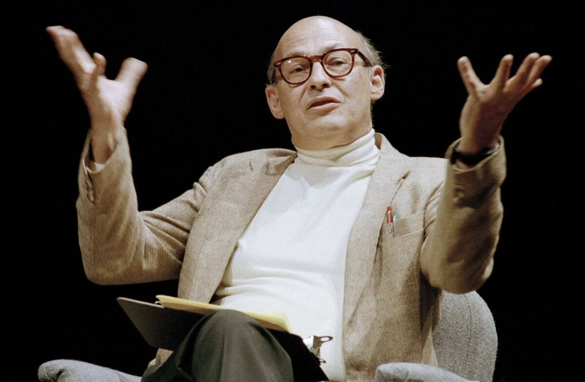 LautaroBarcelo's tweet image. Justo luego de ganar el Premio Turing, el "Nobel de la Informática", declaró:
"En un plazo de entre tres y ocho años tendremos una máquina con la inteligencia general de un ser humano promedio."
Marvin Minsky. En 1970.