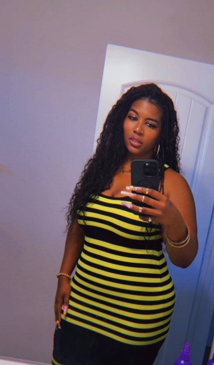 KryssyLaReina's tweet image. They said never leave Houston on a Sundayโฆ.heard ๐ซถ๐ฝ