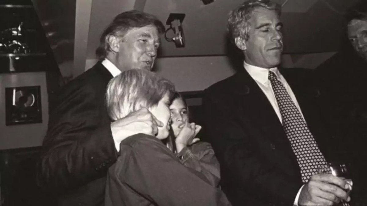 TheRealRoyBatty's tweet image. I love that #PedoTrump is Trending
@realDonaldTrump is a piece of shit