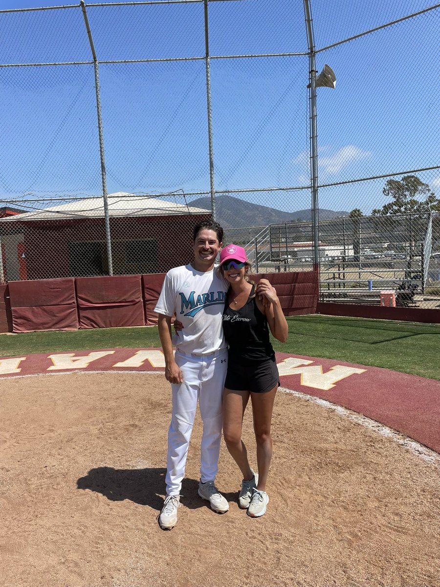 ChadEtch's tweet image. God damn champs, thank you @MiserableSDFan & @5point5Dan for the invite out to play with you boys. So fun getting back on a diamond, let alone playing winning baseball🔥